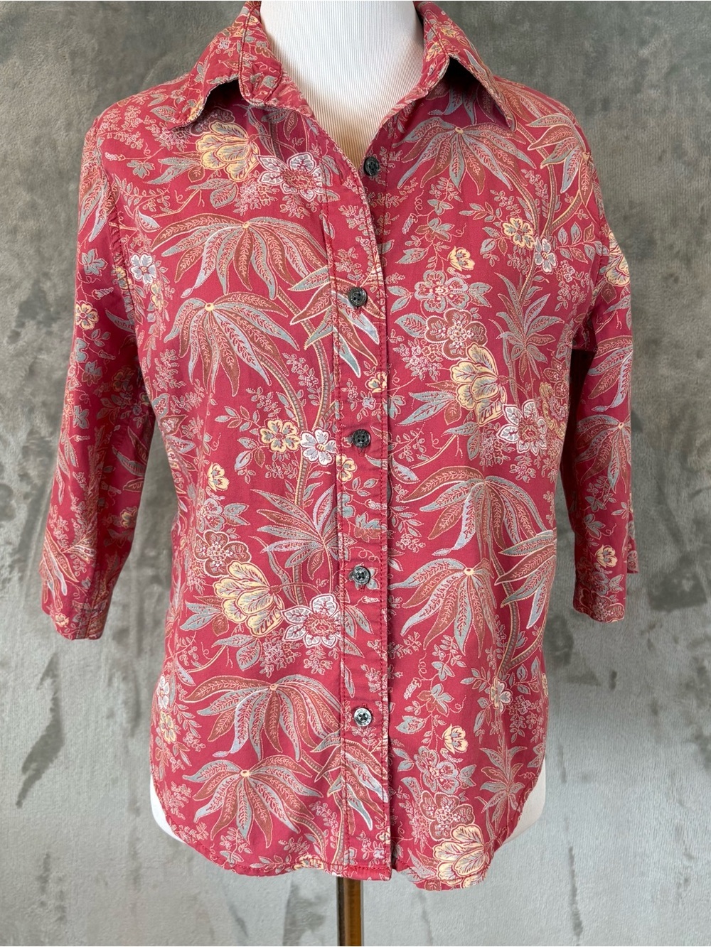Polo Jeans Co Classic Floral Button-Front Women’s Top in Deep Rose